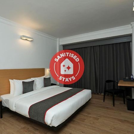 Golden Parkk Hotel Колката Екстериор снимка