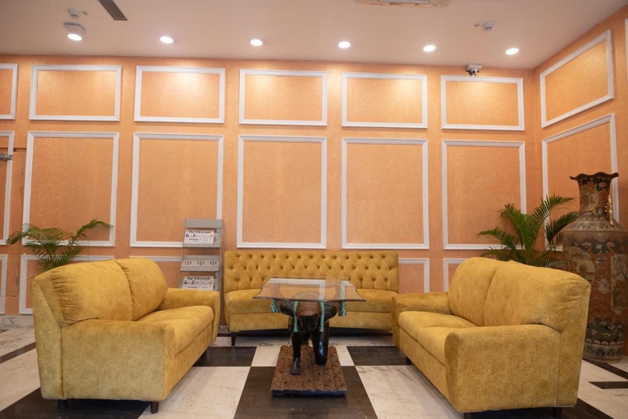 Golden Parkk Hotel Колката Екстериор снимка