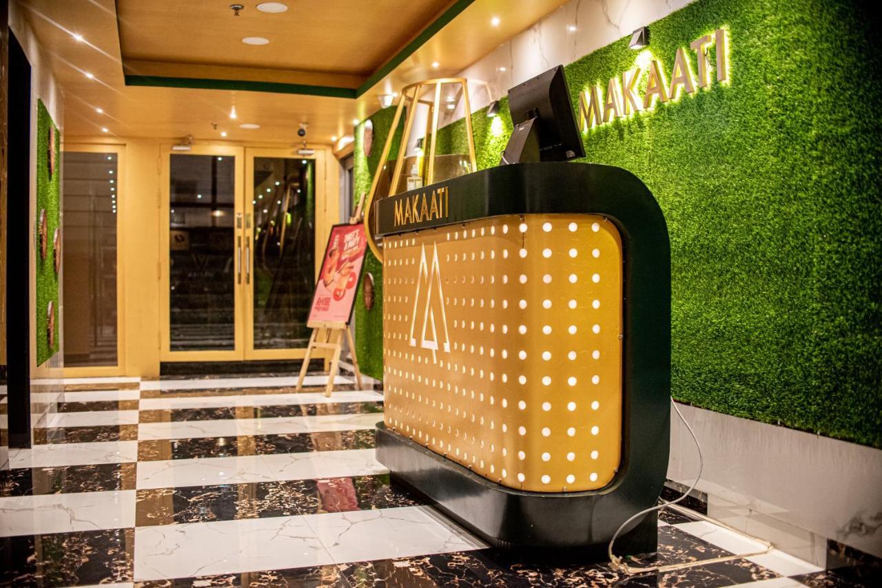 Golden Parkk Hotel Колката Екстериор снимка